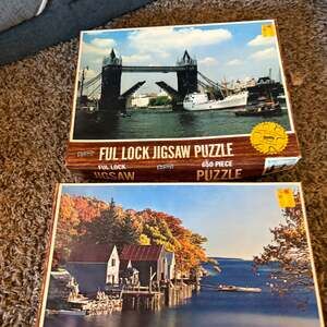 Vintage Fairchild Jigsaw Puzzle - London Bridge & Fall Landscape, 650 Piece